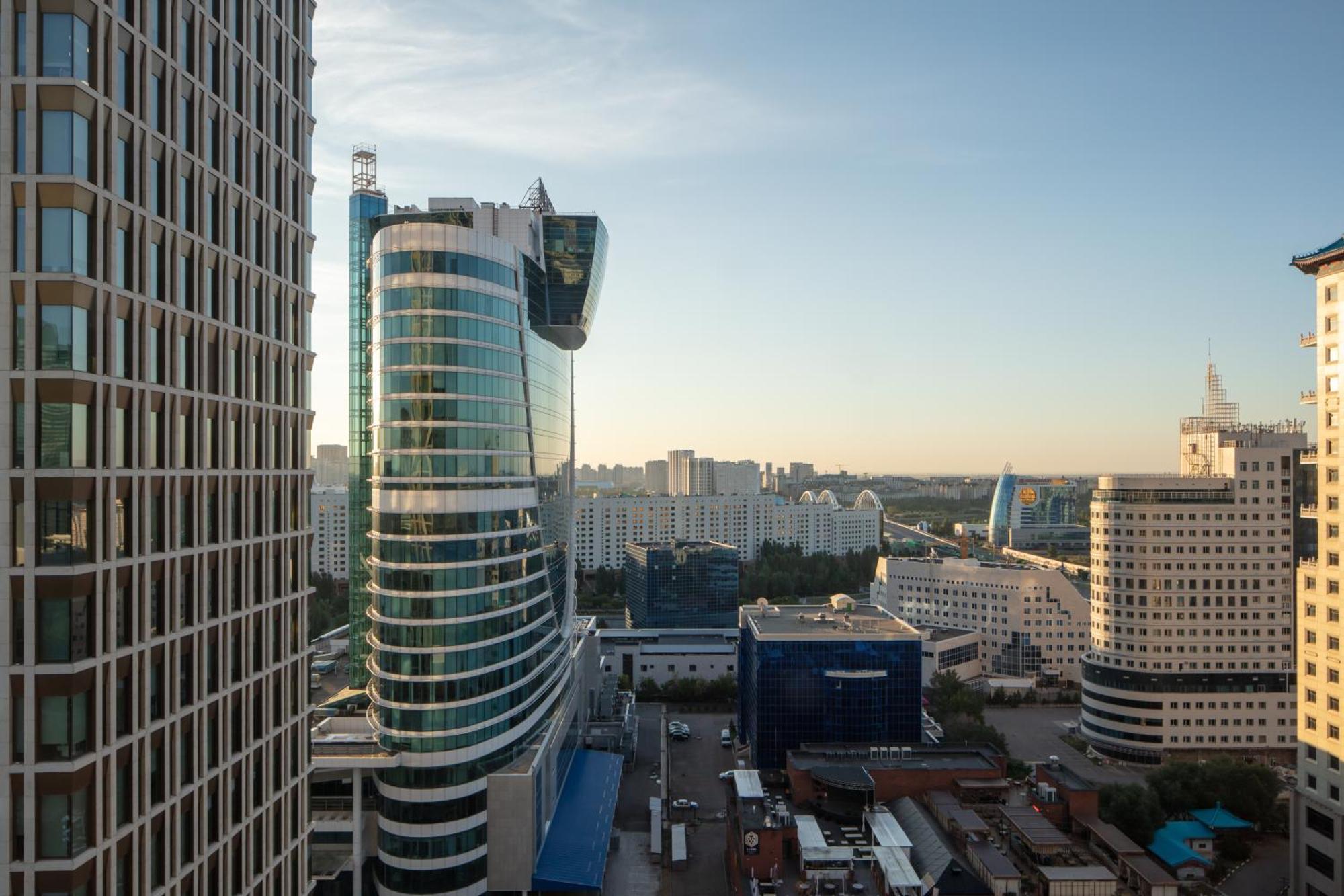 Hotel The Ritz-Carlton, Astana Zewnętrze zdjęcie