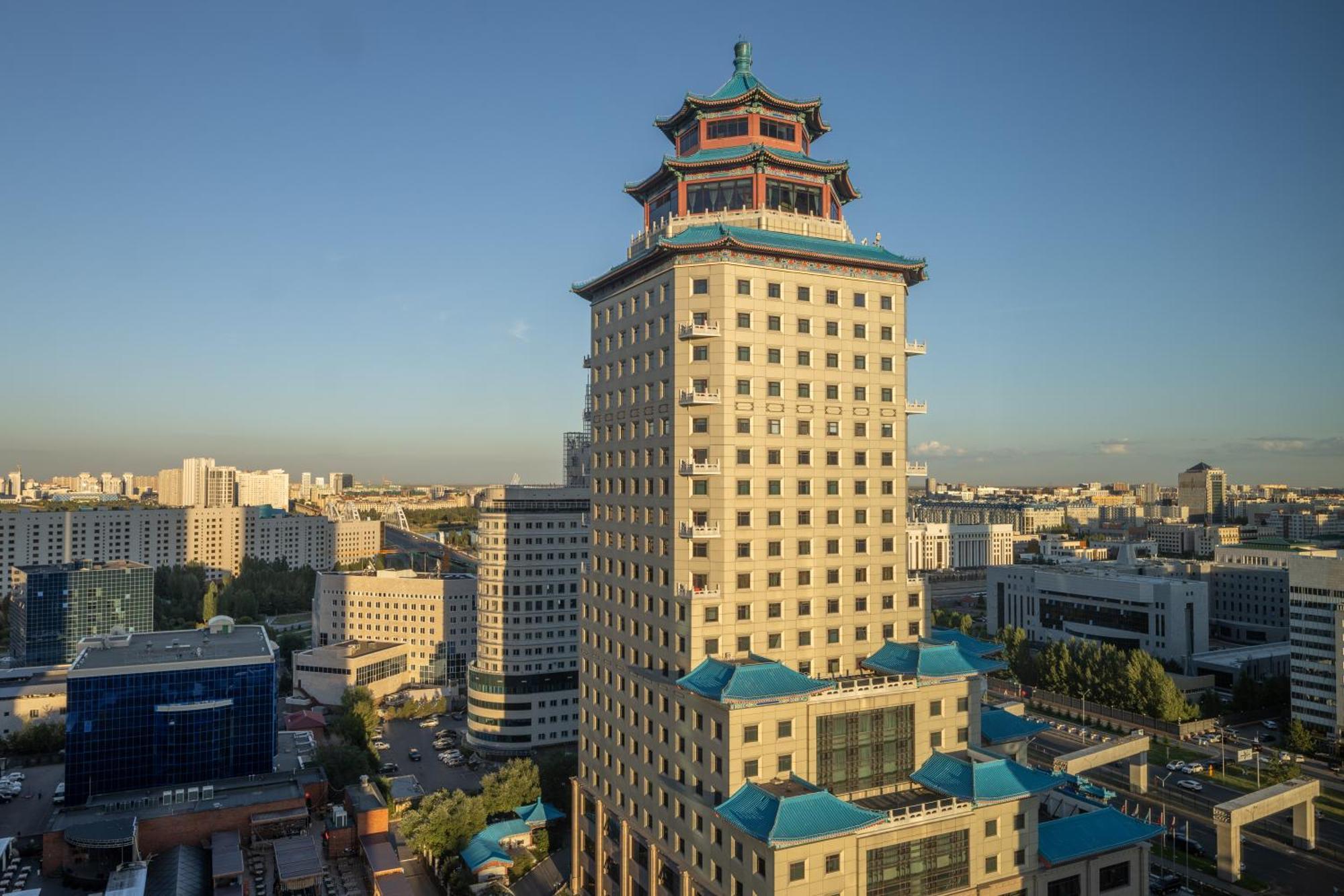 Hotel The Ritz-Carlton, Astana Zewnętrze zdjęcie